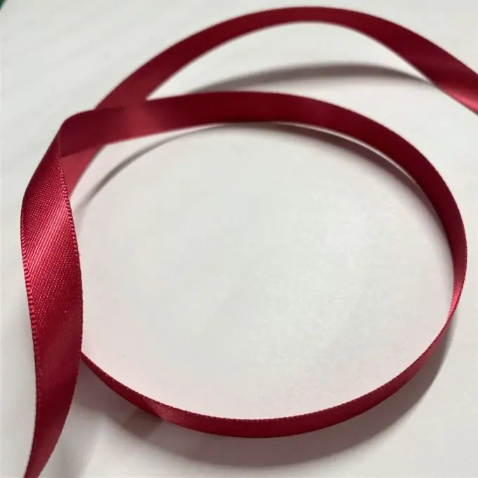 Band aus dunkelrosa Satin, 9 mm breit | Neuheit